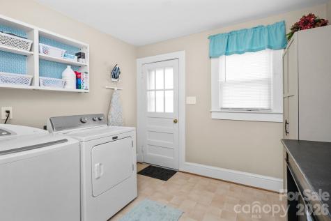 128 Avon Street Mocksville NC 27028