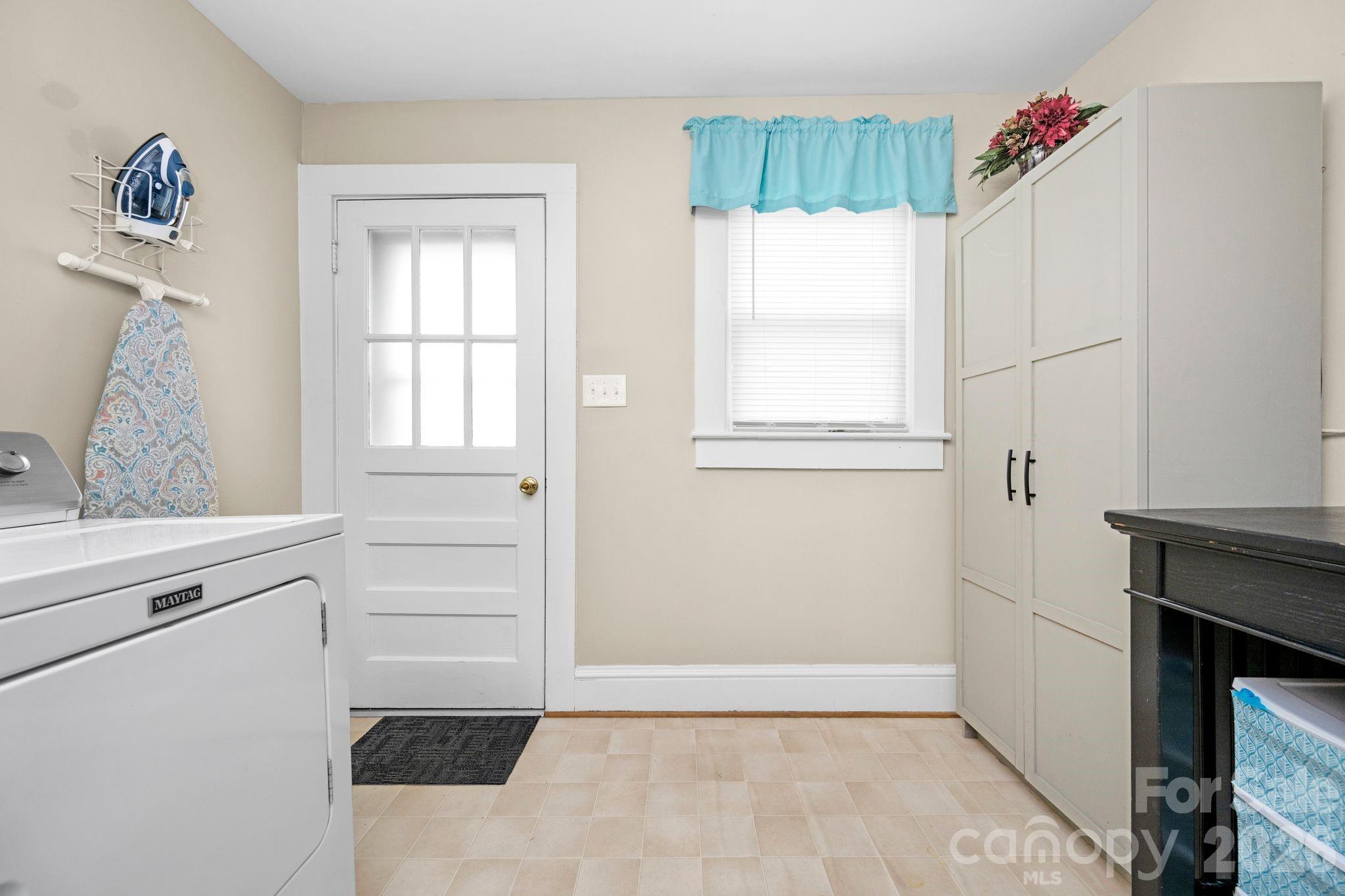 128 Avon Street Mocksville NC 27028