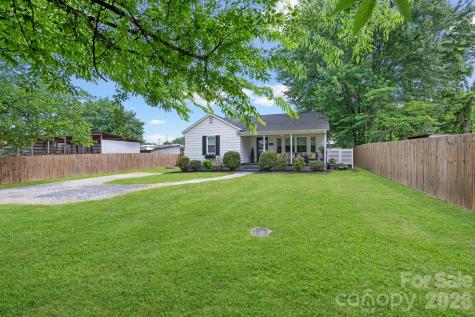 128 Avon Street Mocksville NC 27028