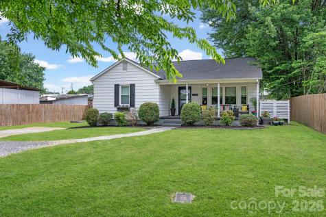 128 Avon Street Mocksville NC 27028