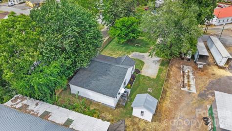128 Avon Street Mocksville NC 27028