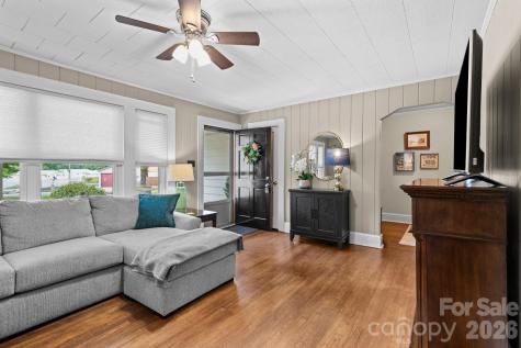 128 Avon Street Mocksville NC 27028