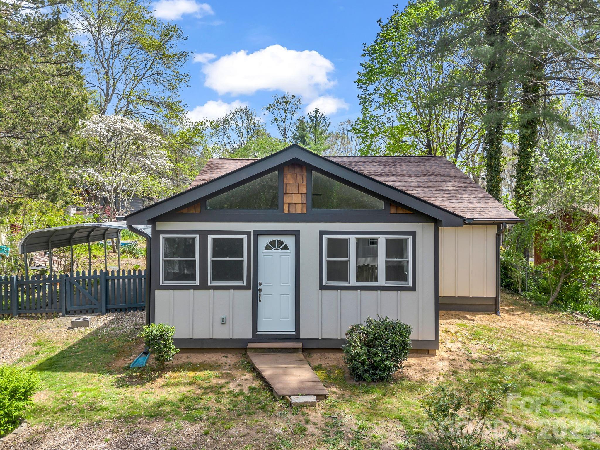 605 Rhododendron Avenue Black Mountain NC 28711