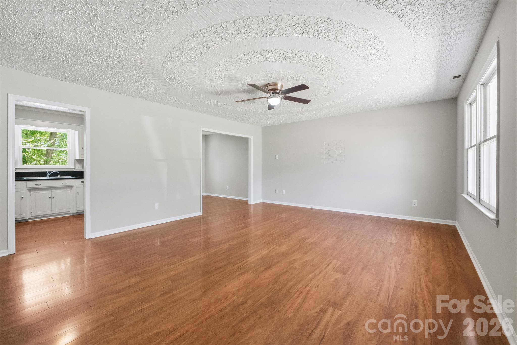 806 S Laurel Street Lincolnton NC 28092