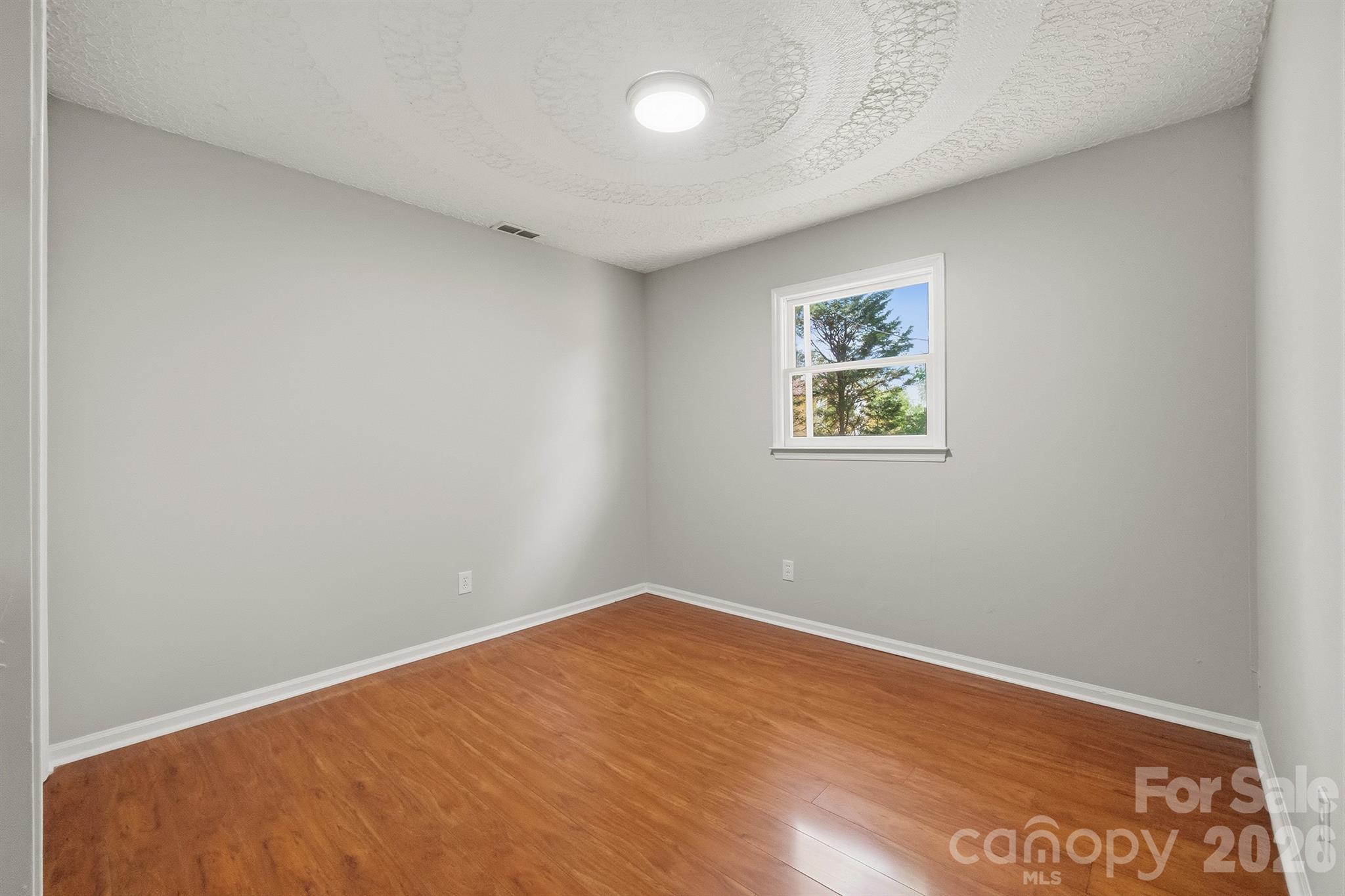 806 S Laurel Street Lincolnton NC 28092