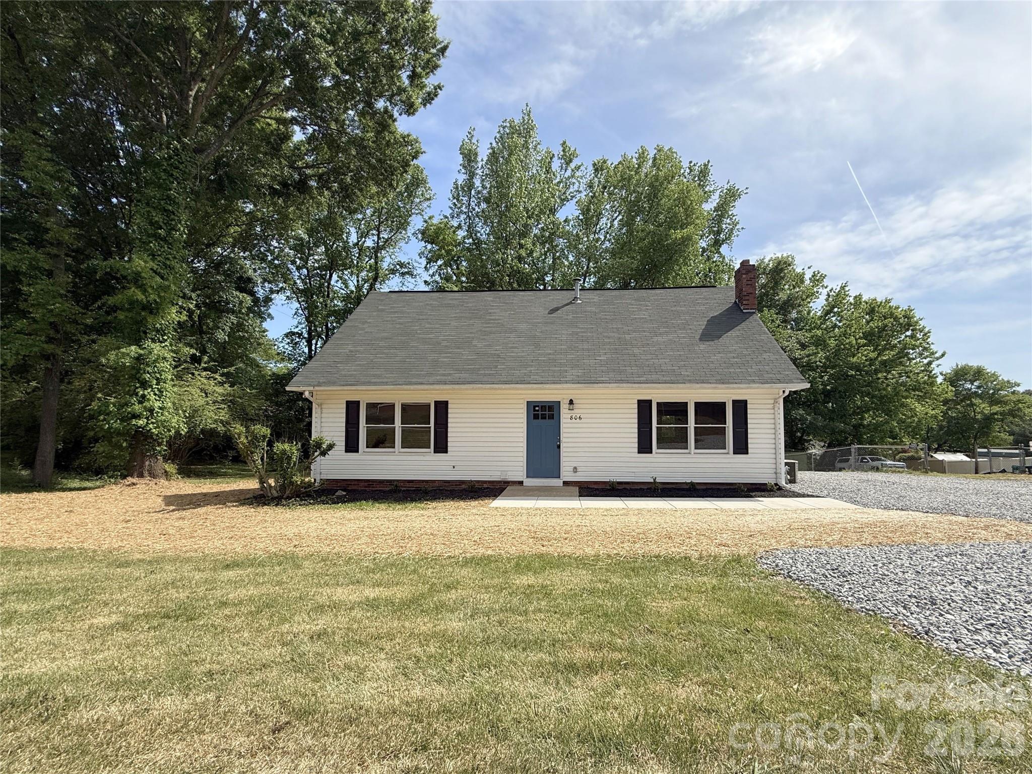 806 S Laurel Street Lincolnton NC 28092