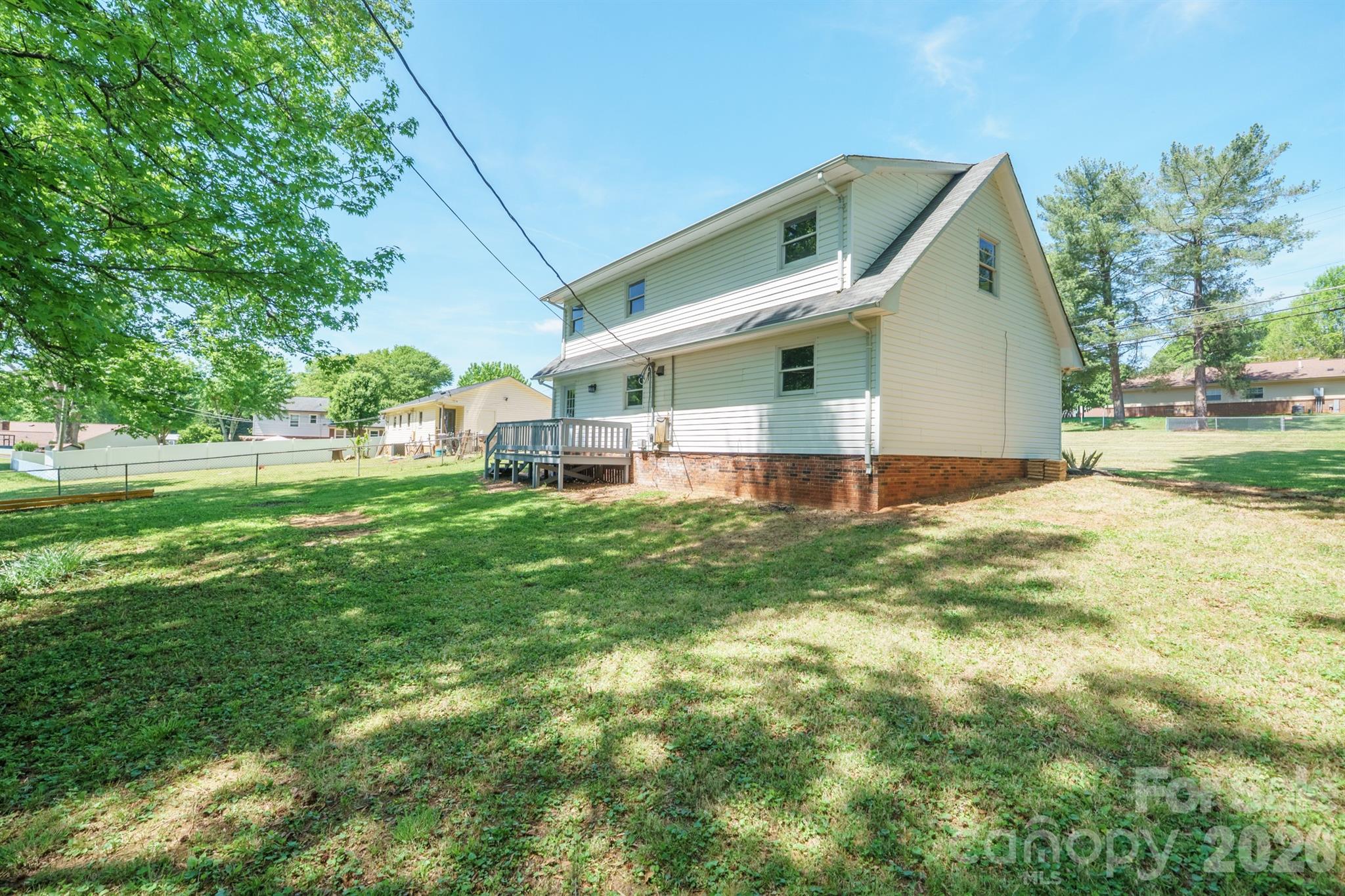 806 S Laurel Street Lincolnton NC 28092