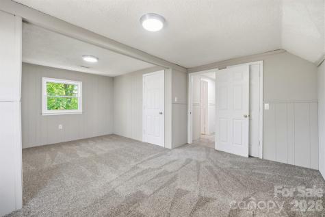806 S Laurel Street Lincolnton NC 28092