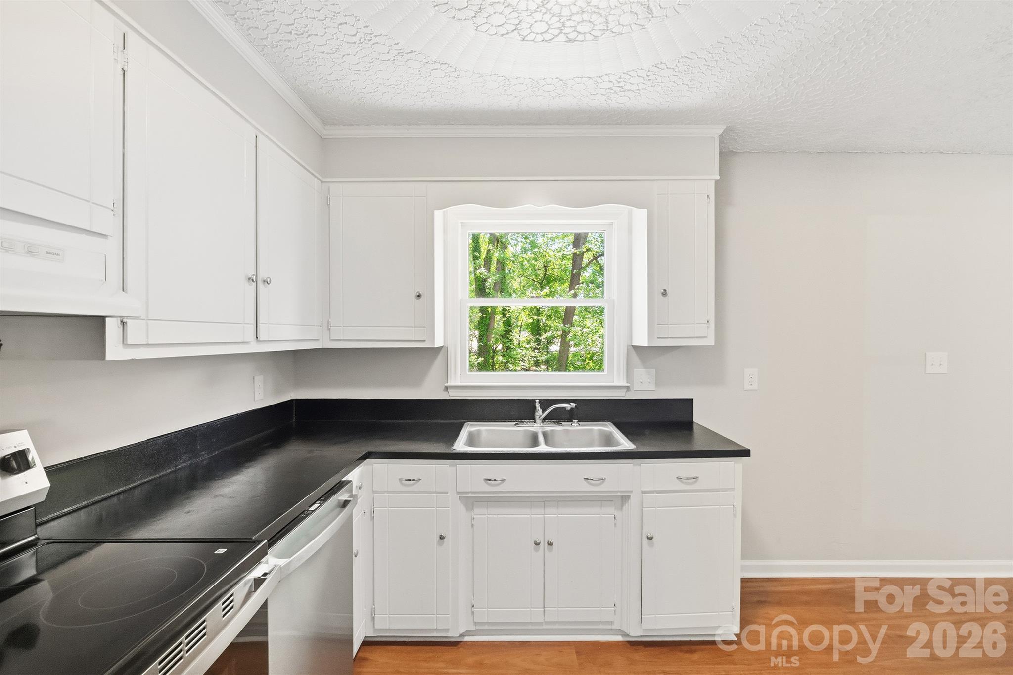 806 S Laurel Street Lincolnton NC 28092