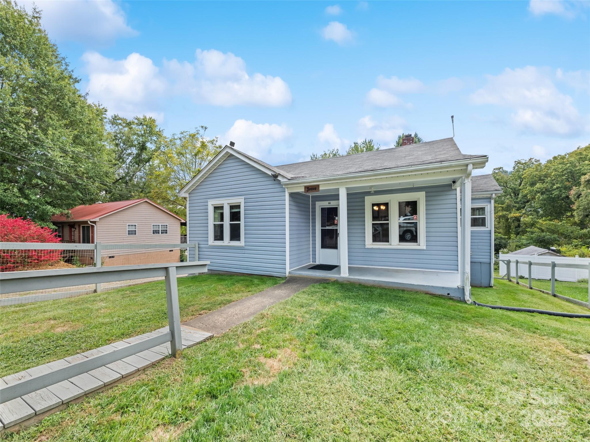 44 & 48 Wiggins Street Canton NC 28716