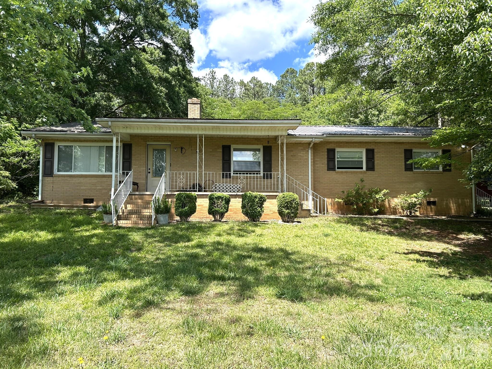 2307 Harris Henrietta Road Mooresboro NC 28114