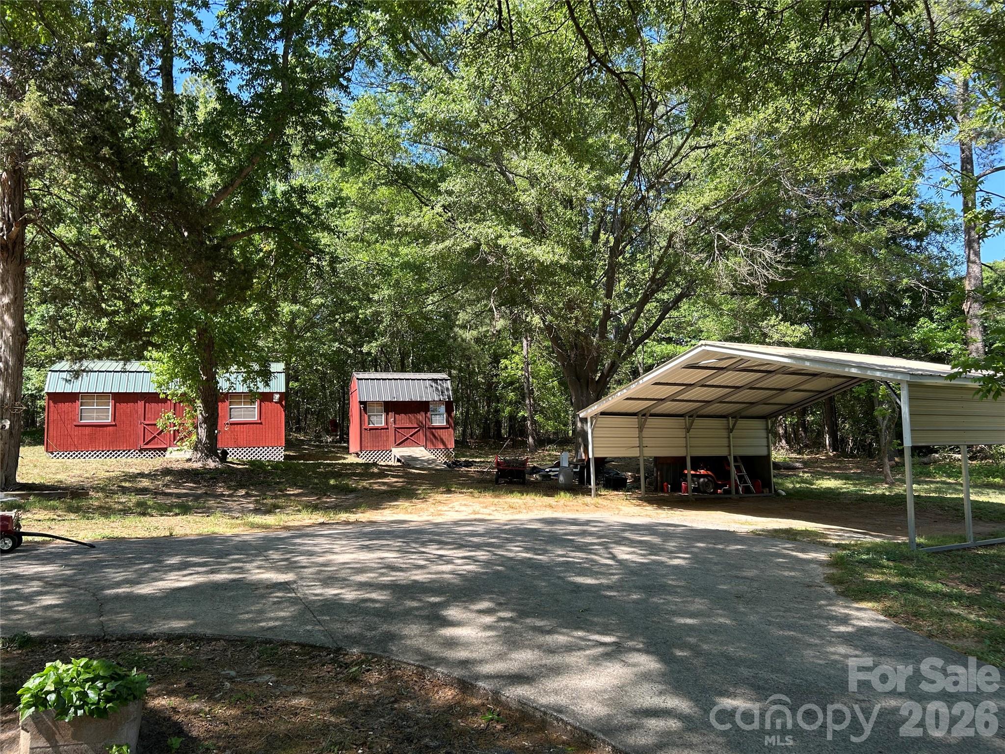 2307 Harris Henrietta Road Mooresboro NC 28114