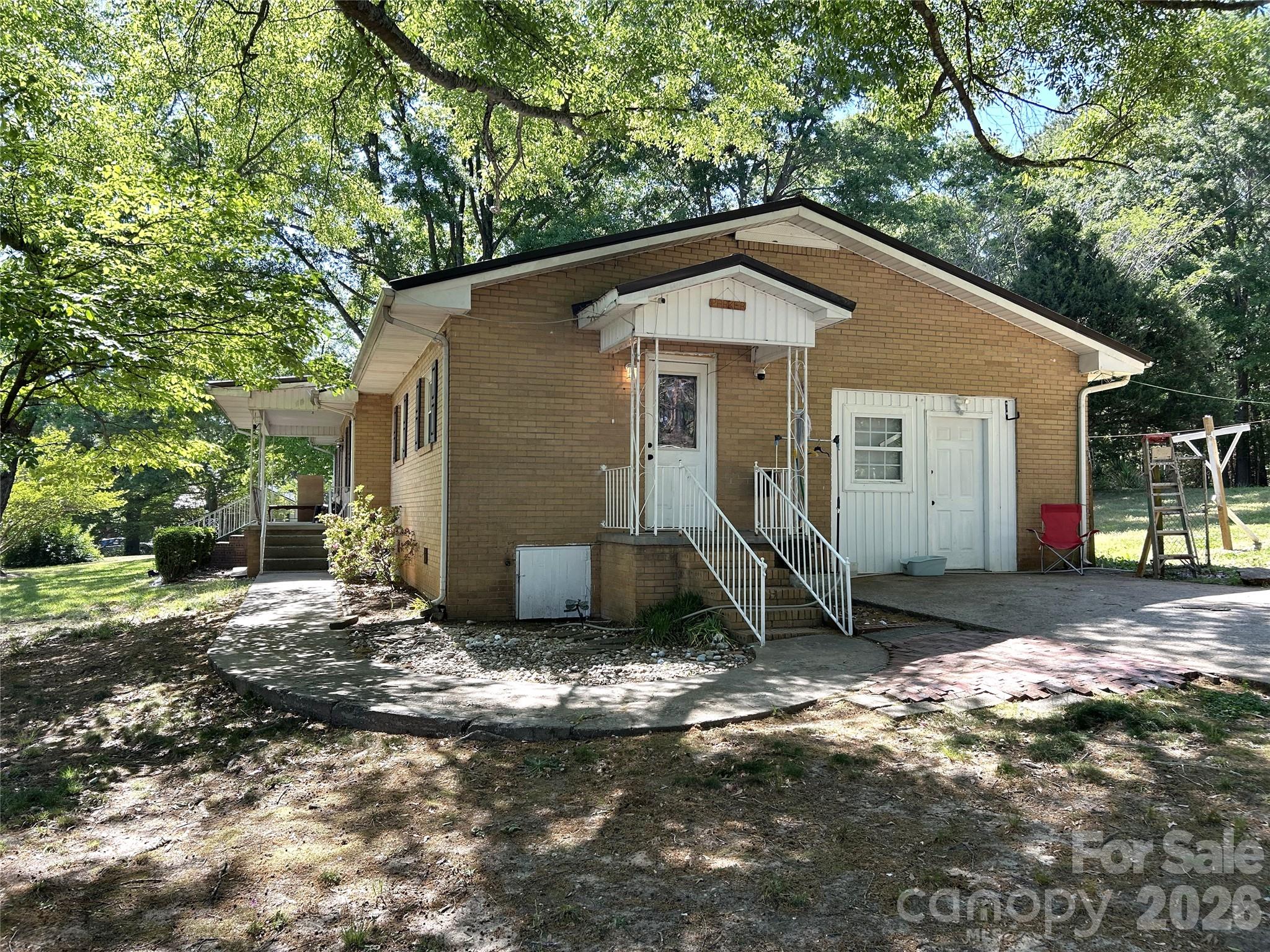 2307 Harris Henrietta Road Mooresboro NC 28114