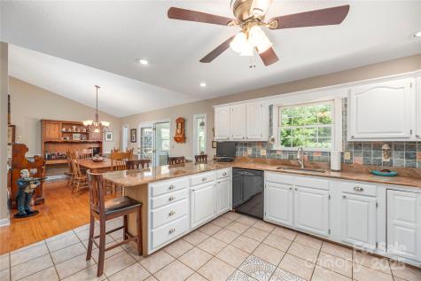 24 Moriah Lane Asheville NC 28803
