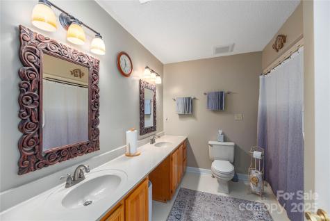 24 Moriah Lane Asheville NC 28803