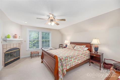 24 Moriah Lane Asheville NC 28803