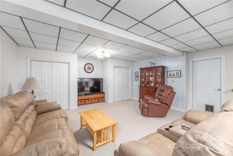 24 Moriah Lane Asheville NC 28803