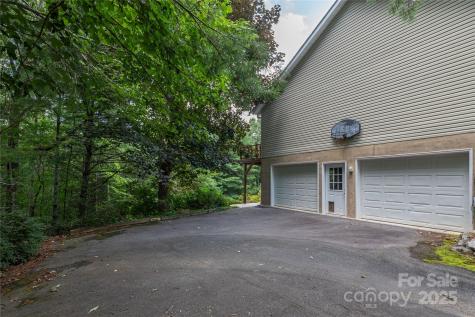 24 Moriah Lane Asheville NC 28803