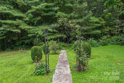 24 Moriah Lane Asheville NC 28803