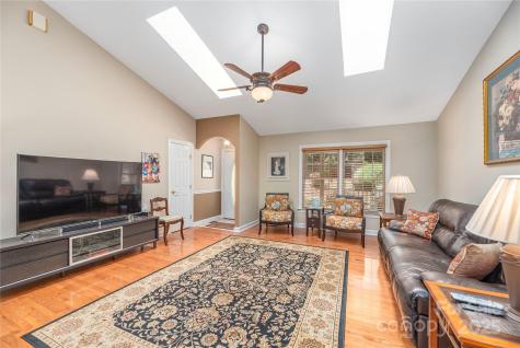 24 Moriah Lane Asheville NC 28803