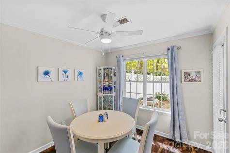 8733 Robinson Forest Drive Charlotte NC 28277