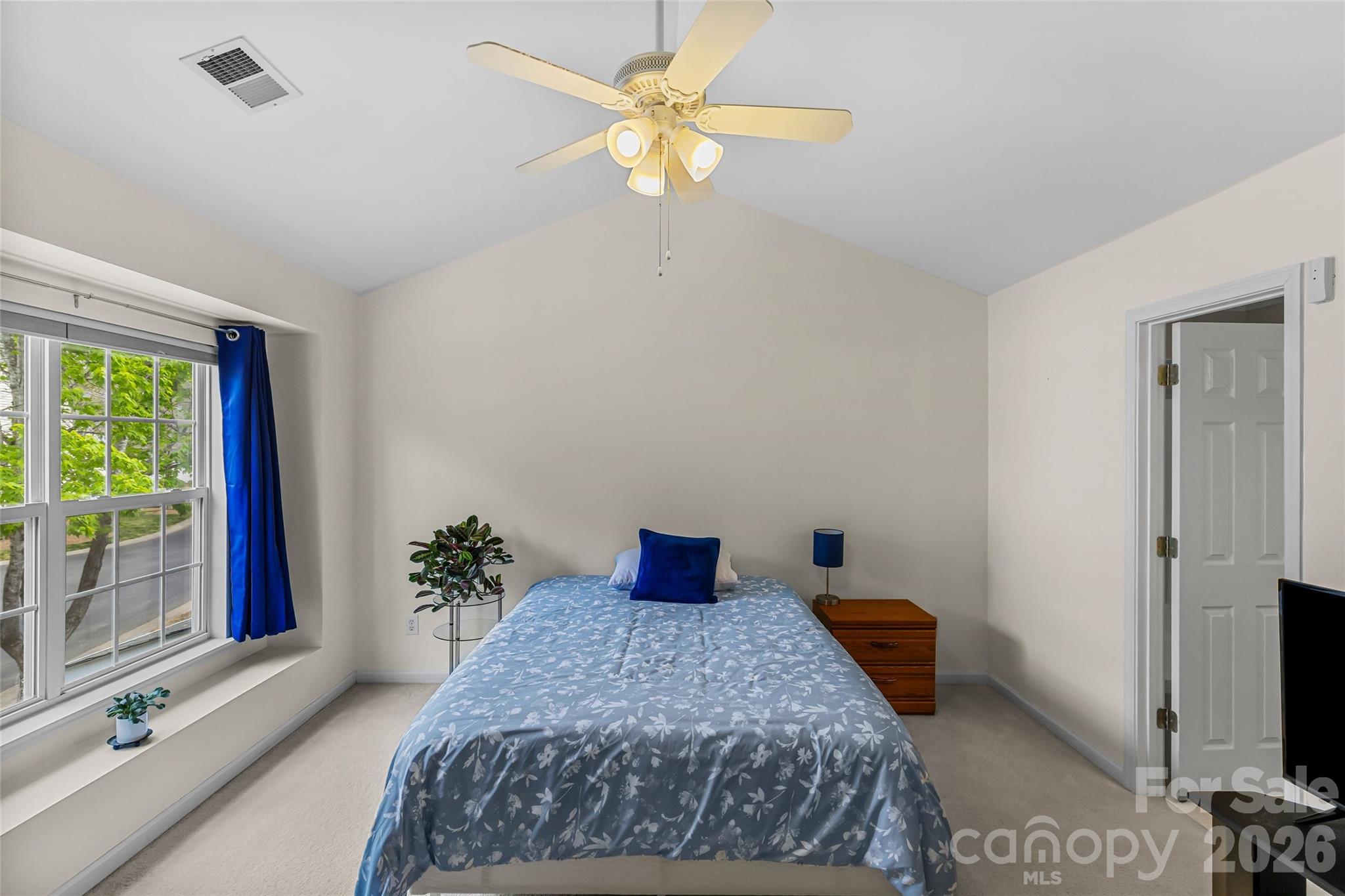 8733 Robinson Forest Drive Charlotte NC 28277