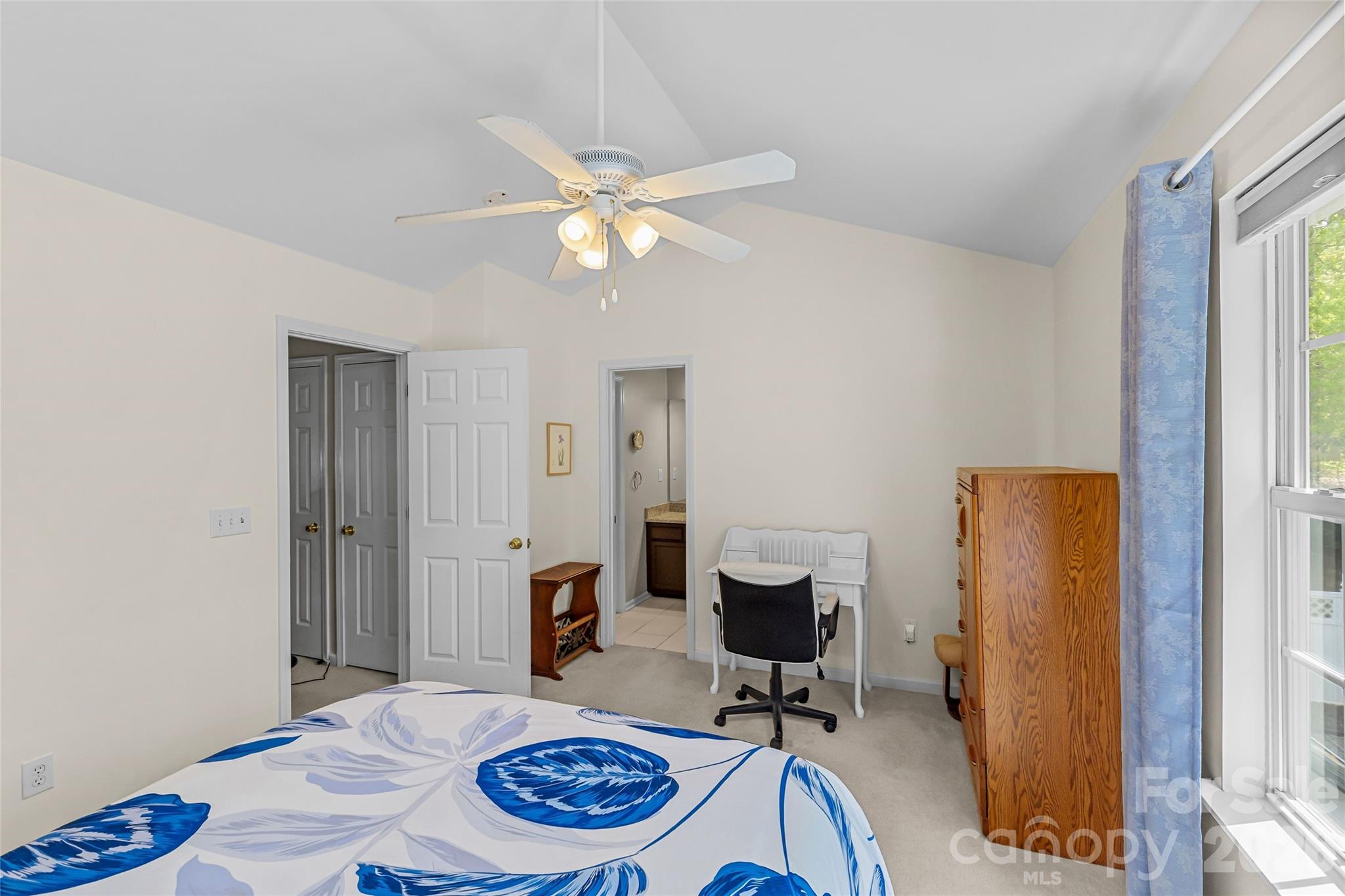 8733 Robinson Forest Drive Charlotte NC 28277