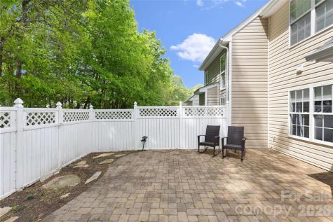 8733 Robinson Forest Drive Charlotte NC 28277