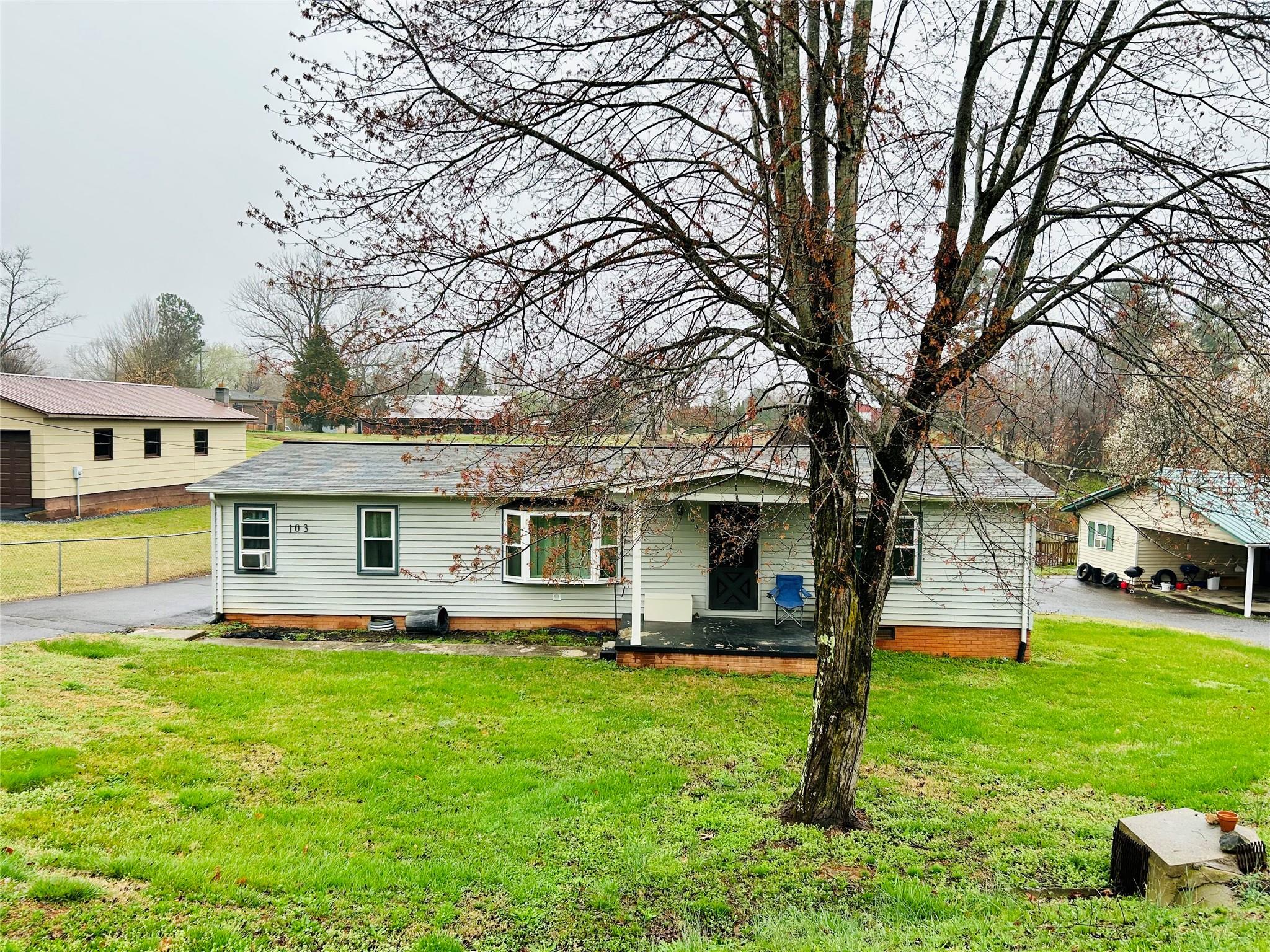 103 Scott Street Morganton NC 28655