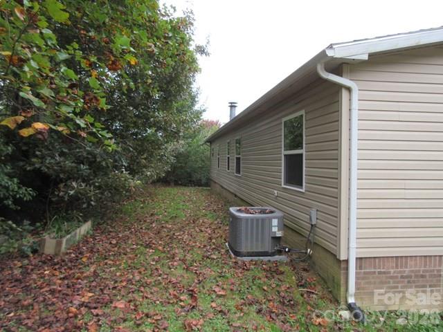 123 Josiah Lane Hendersonville NC 28792