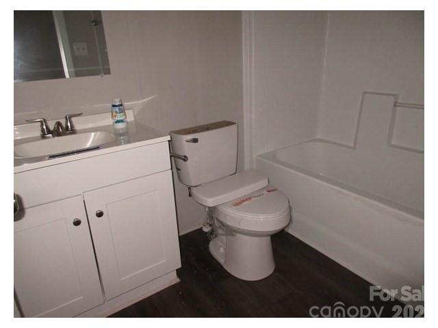 123 Josiah Lane Hendersonville NC 28792