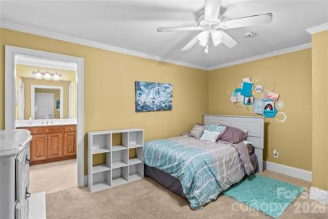 158 Winding Brook Way Statesville NC 28625