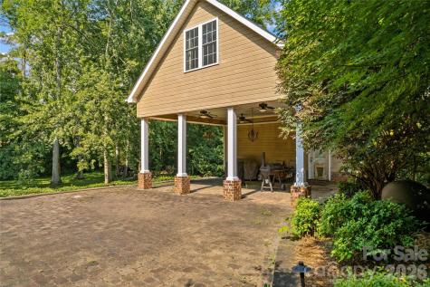 158 Winding Brook Way Statesville NC 28625