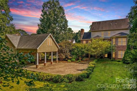 158 Winding Brook Way Statesville NC 28625