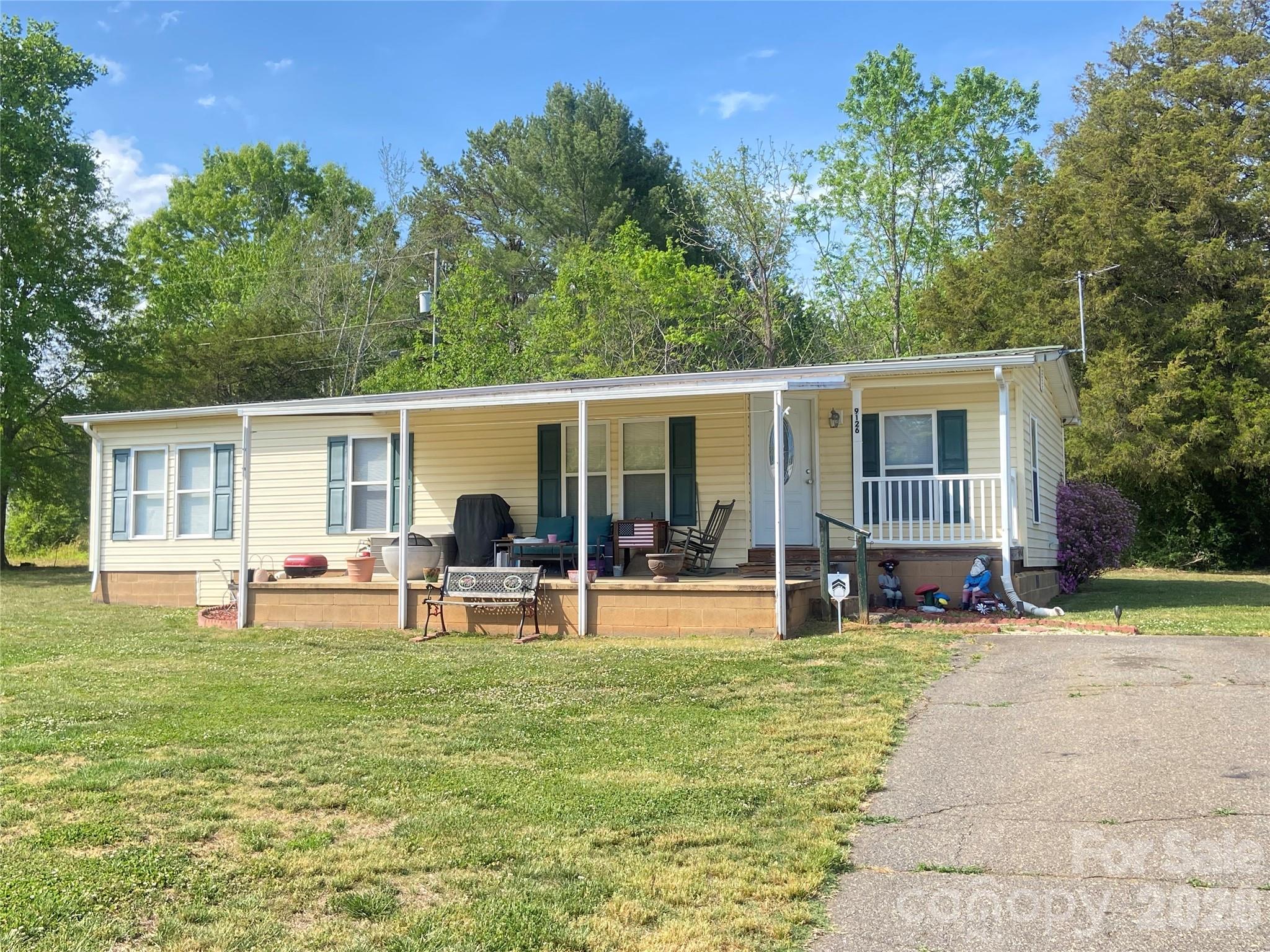 9126 Mockingbird Lane Hickory NC 28601