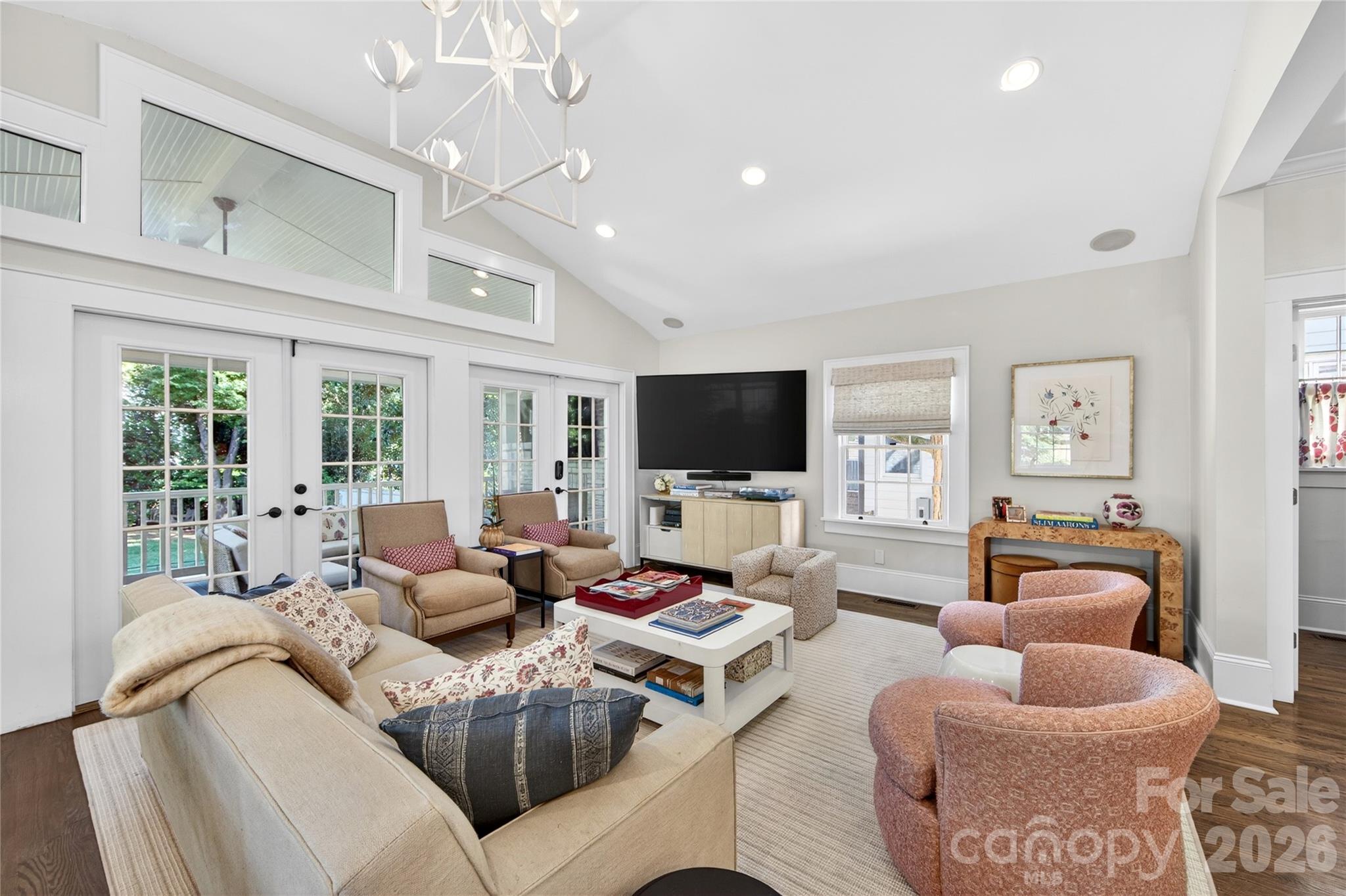 2127 Crescent Avenue Charlotte NC 28207