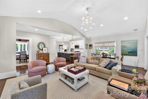 2127 Crescent Avenue Charlotte NC 28207
