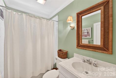 2127 Crescent Avenue Charlotte NC 28207