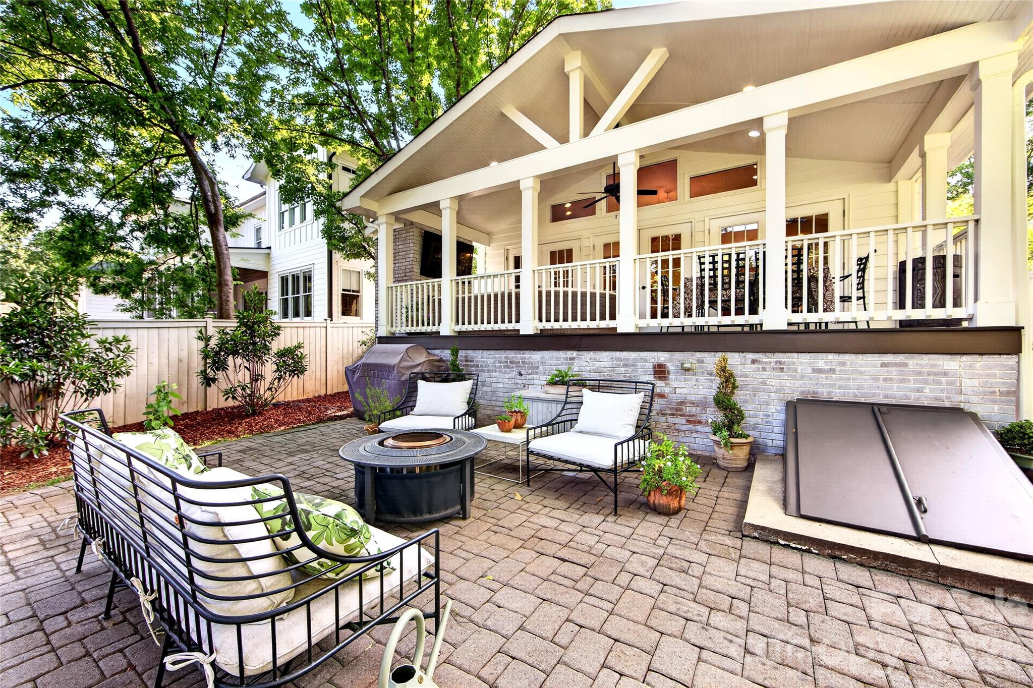 2127 Crescent Avenue Charlotte NC 28207