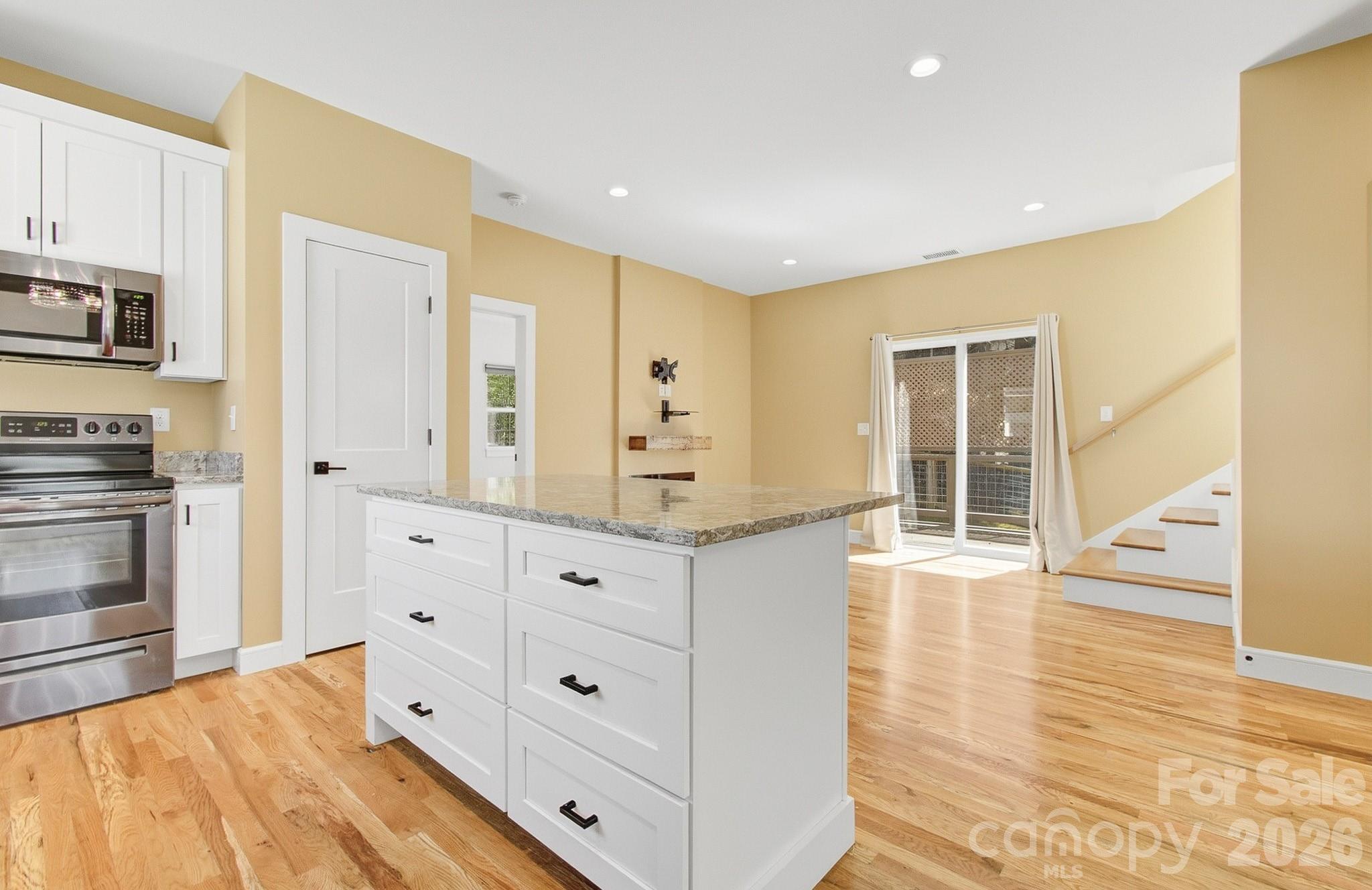 180 Moody Avenue Candler NC 28715
