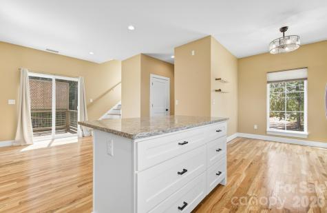 180 Moody Avenue Candler NC 28715