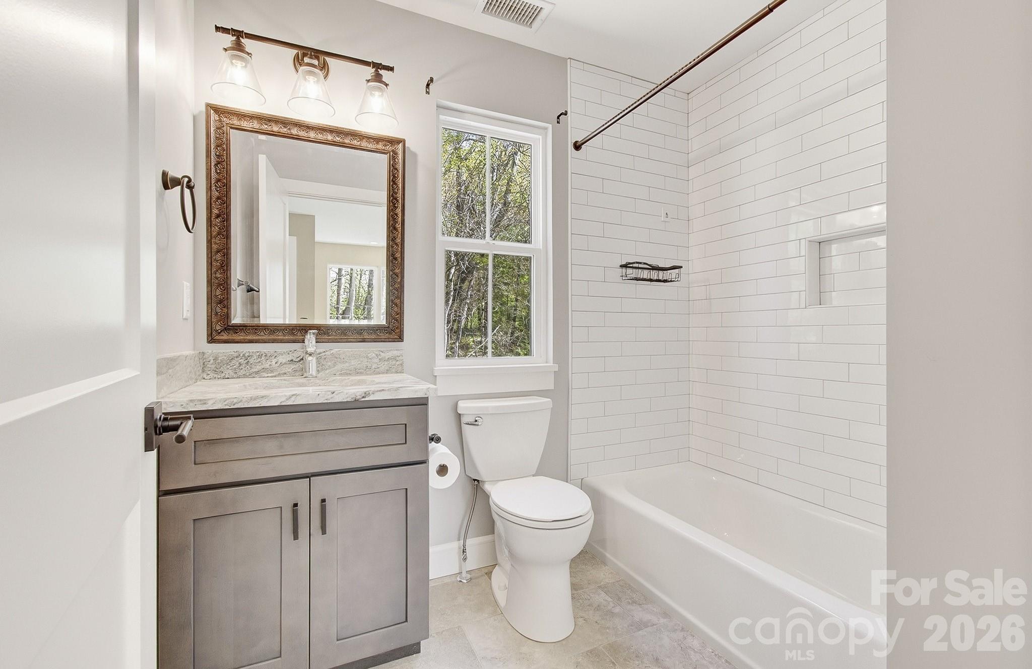180 Moody Avenue Candler NC 28715