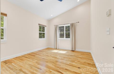 180 Moody Avenue Candler NC 28715