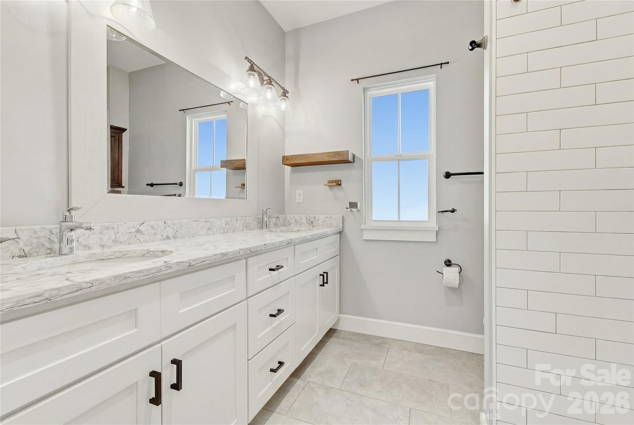 180 Moody Avenue Candler NC 28715