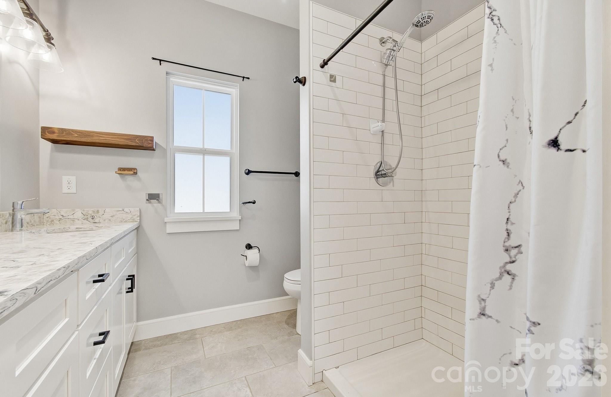 180 Moody Avenue Candler NC 28715