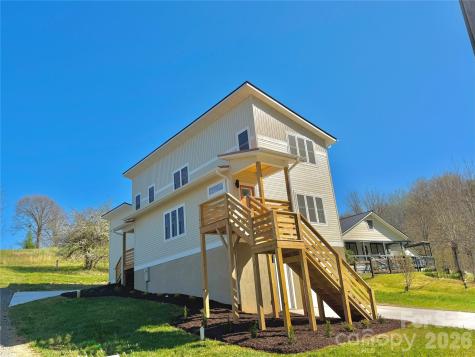 21 Ponder Street Mars Hill NC 28754