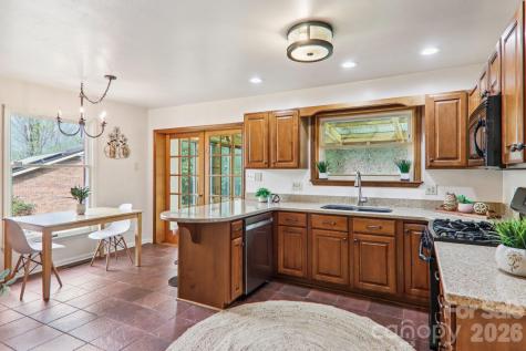 544 Bluebird Ridge Asheville NC 28804