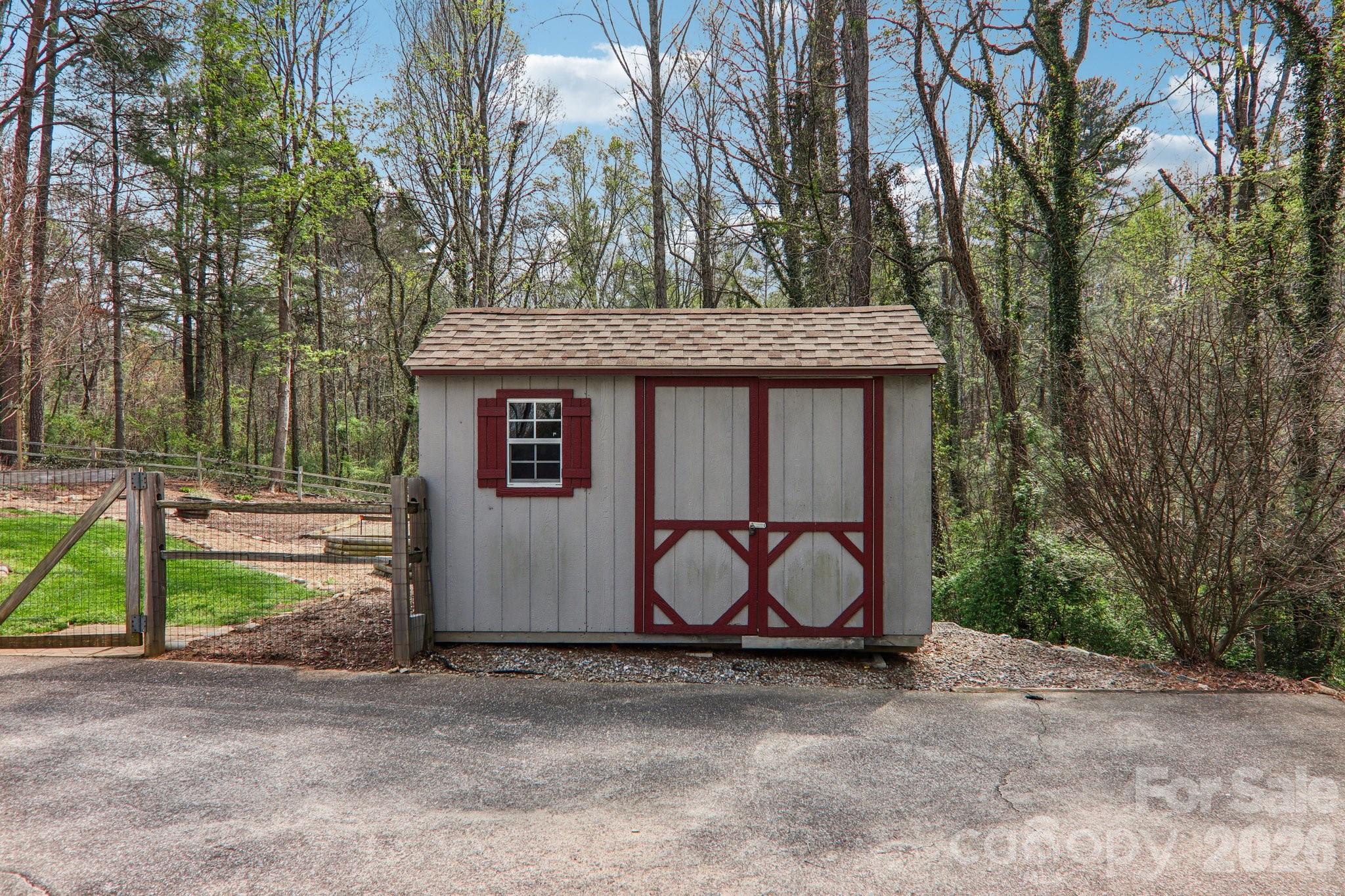 544 Bluebird Ridge Asheville NC 28804
