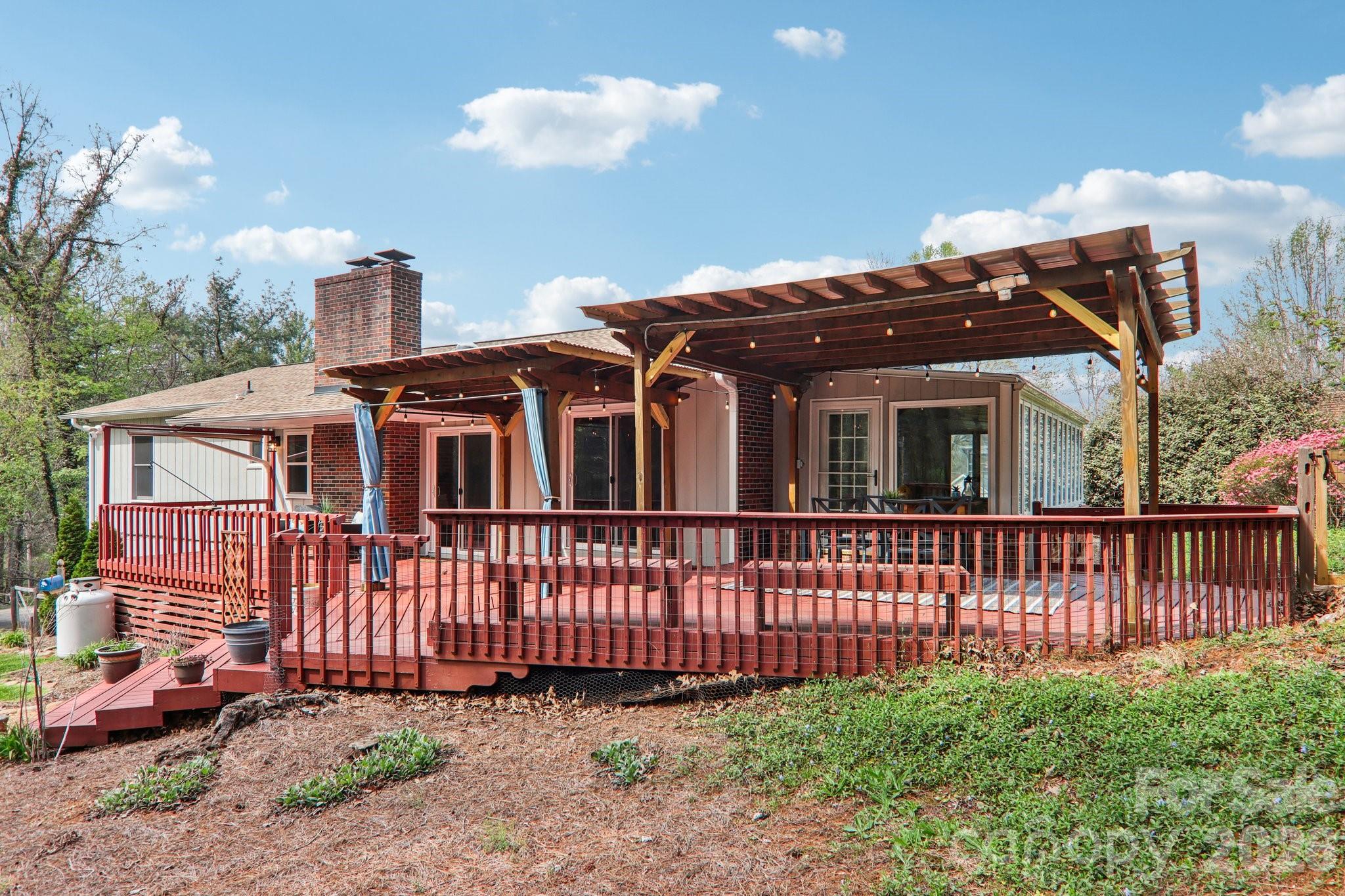 544 Bluebird Ridge Asheville NC 28804