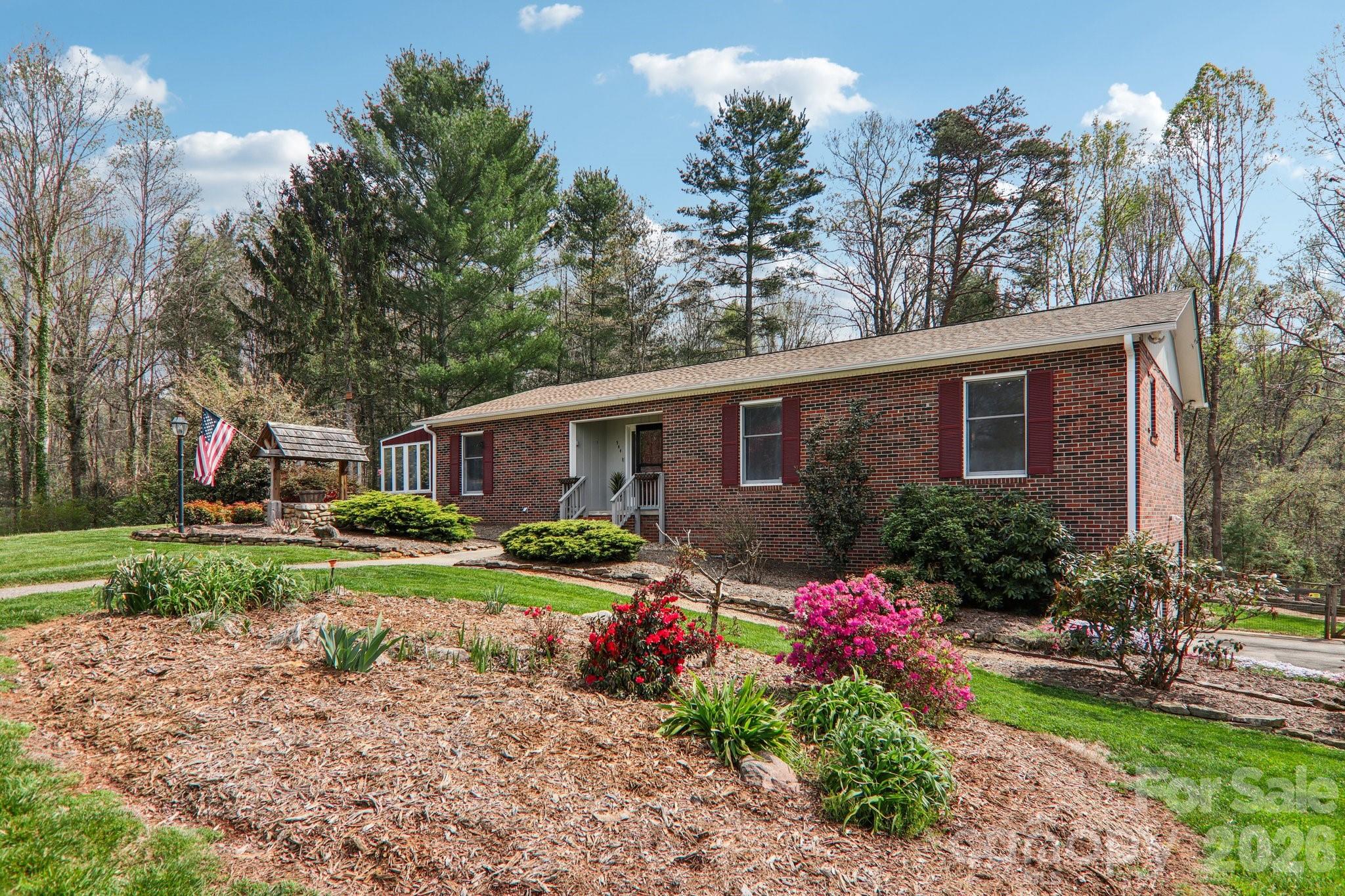 544 Bluebird Ridge Asheville NC 28804